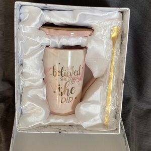 NWB🍍SHE BELIEVED SHE COULD SO SHE DID MUG SET🍍